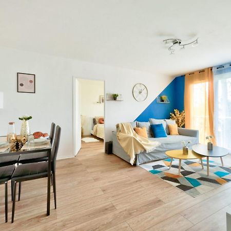 Le Cosy Yellow Appartement Lumineux A 5 Min De La Gare D'Evry Avec Parking Gratuit Courcouronnes Exterior photo
