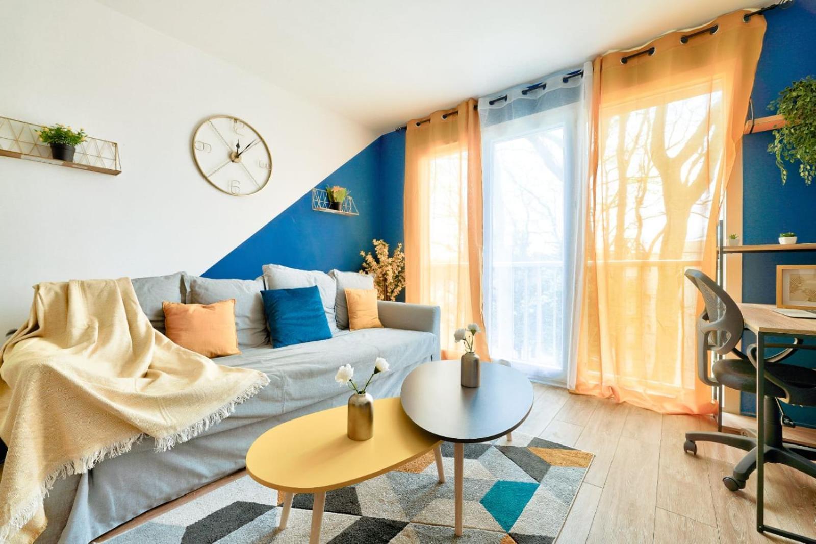 Le Cosy Yellow Appartement Lumineux A 5 Min De La Gare D'Evry Avec Parking Gratuit Courcouronnes Exterior photo